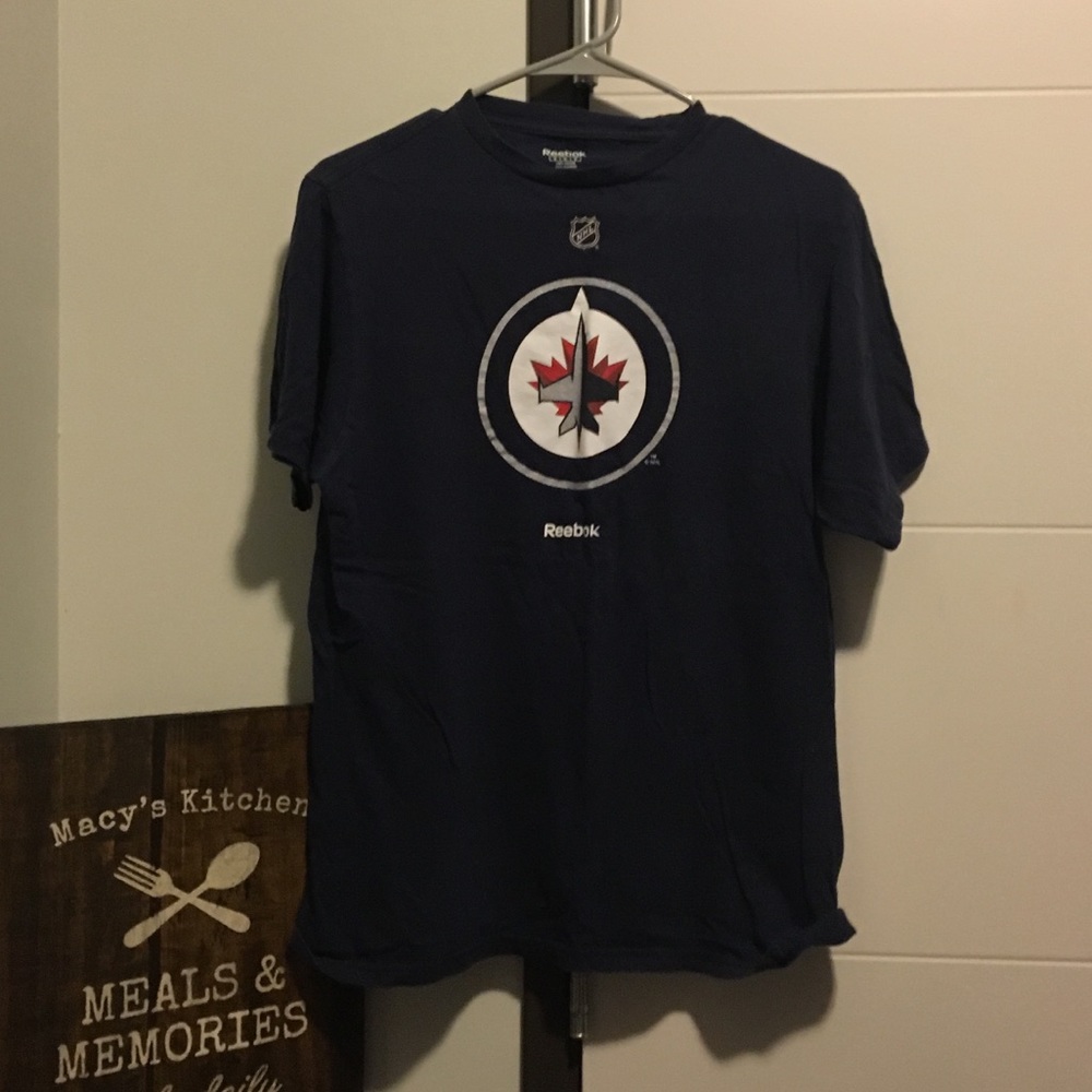 Men’s Reebok Winnipeg Jets hockey t-shirt